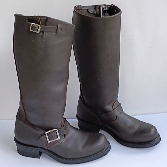FRYE Belted Harness 15R Oiled Leather Biker Riding Boots size 9 Like new !! - Picture 1 of 10